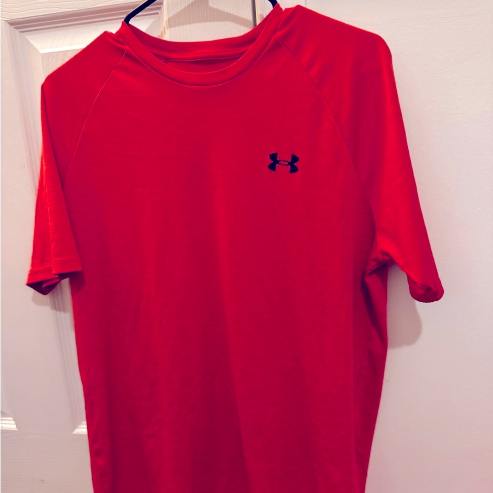 Under Armour Red Short Sleeve Performance Tee
